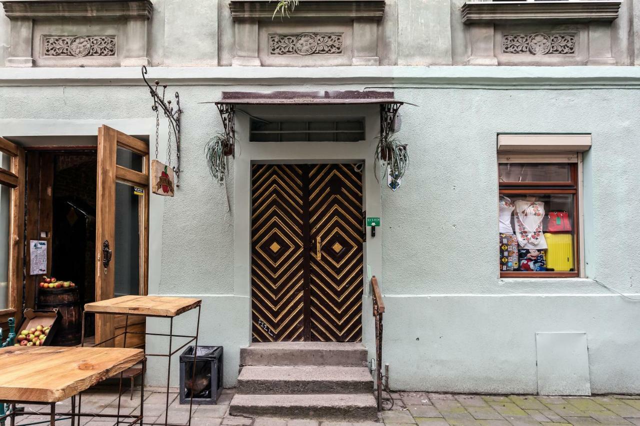 Central Apartments Rynok Leópolis Exterior foto